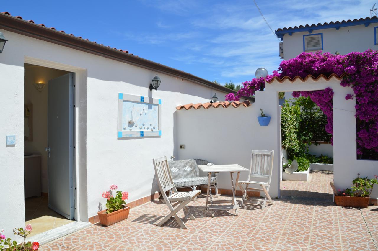 Hotel Il Timone Cugnana Exterior foto