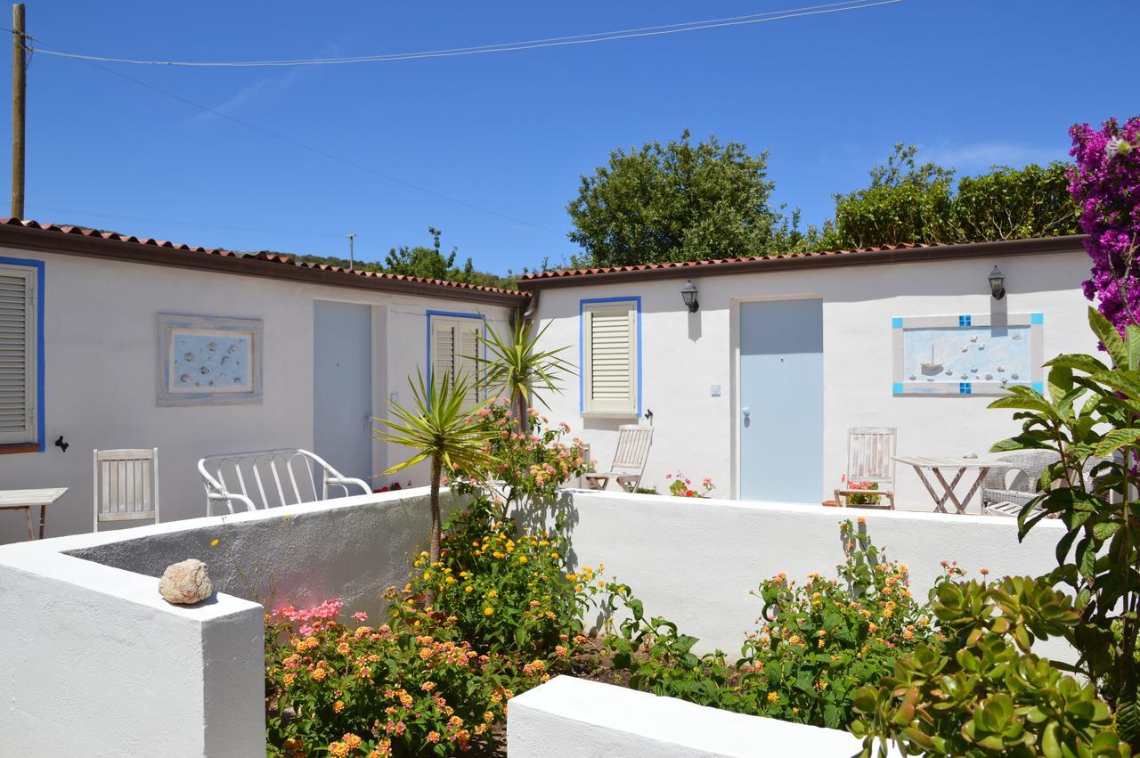 Hotel Il Timone Cugnana Exterior foto