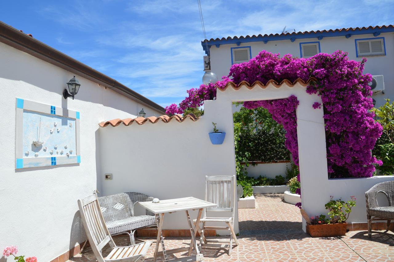 Hotel Il Timone Cugnana Exterior foto