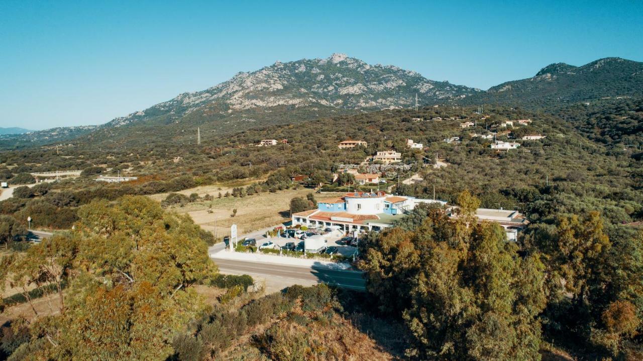 Hotel Il Timone Cugnana Exterior foto